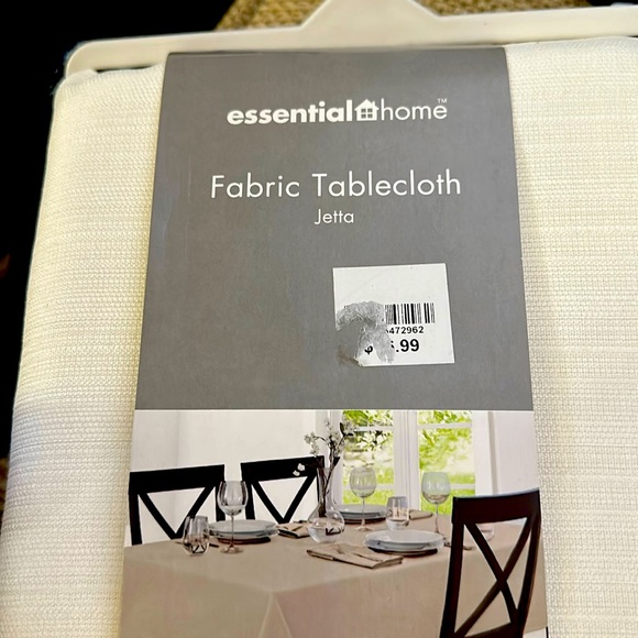 NWT tablecloth White 60x84 Essential home - Picture 1 of 4